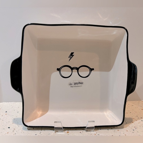 Harry Potter Wizarding World Casserole Baking Dish by Rae Dunn Pottery - Picture 3 of 9